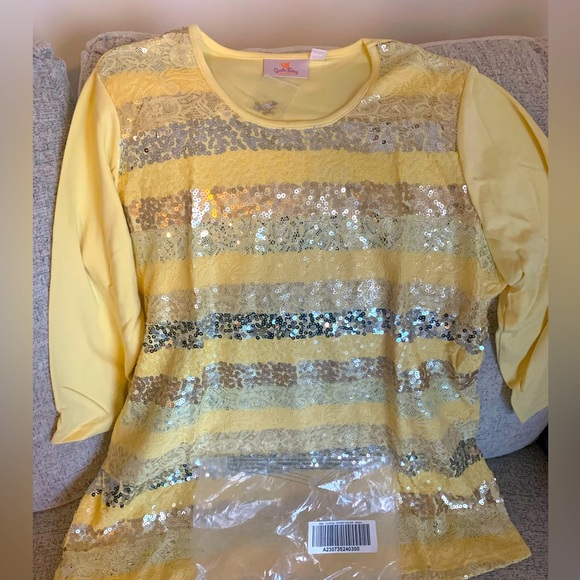 Brand new beautiful women’s top 1x - Picture 1 of 3